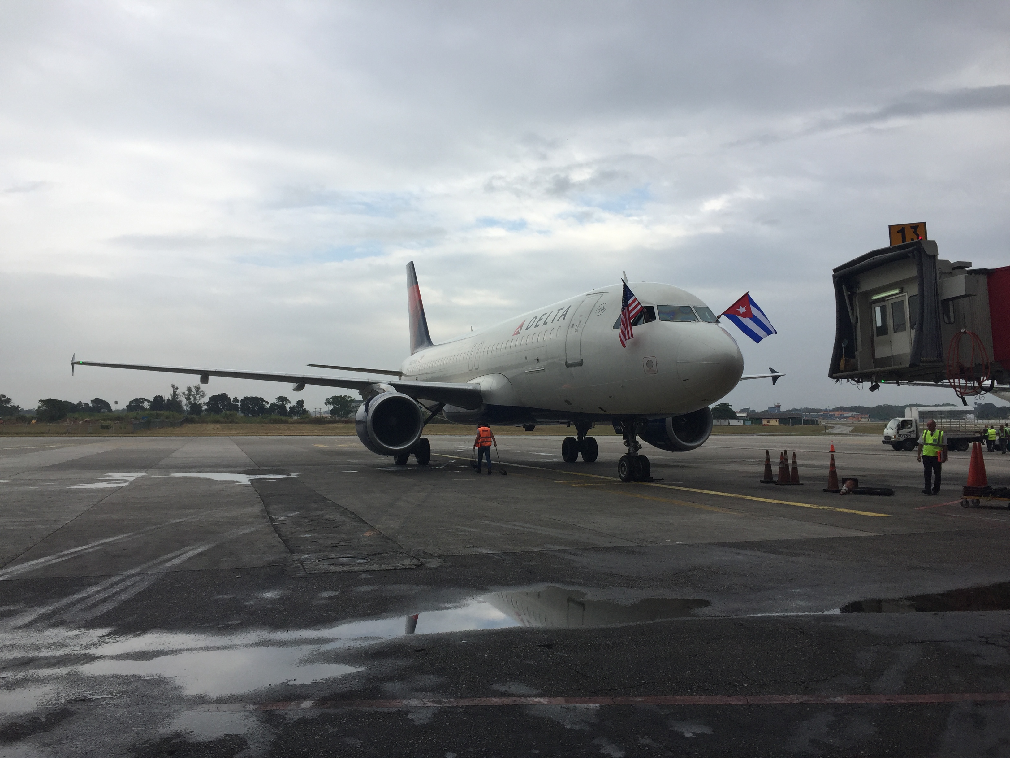 Historic Delta flights from U.S. arrive in Cuba with